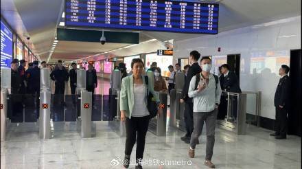 上海站乘客到达可免安检乘3、4号线 